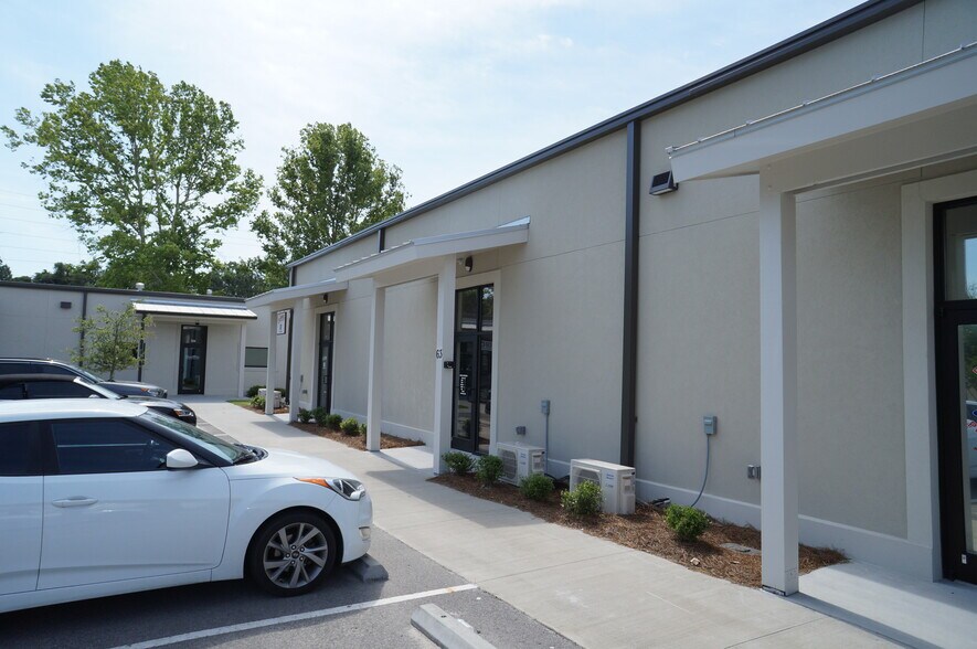 More Photos Of 63 Schinger Ave, Ridgeland Light Distribution For Lease