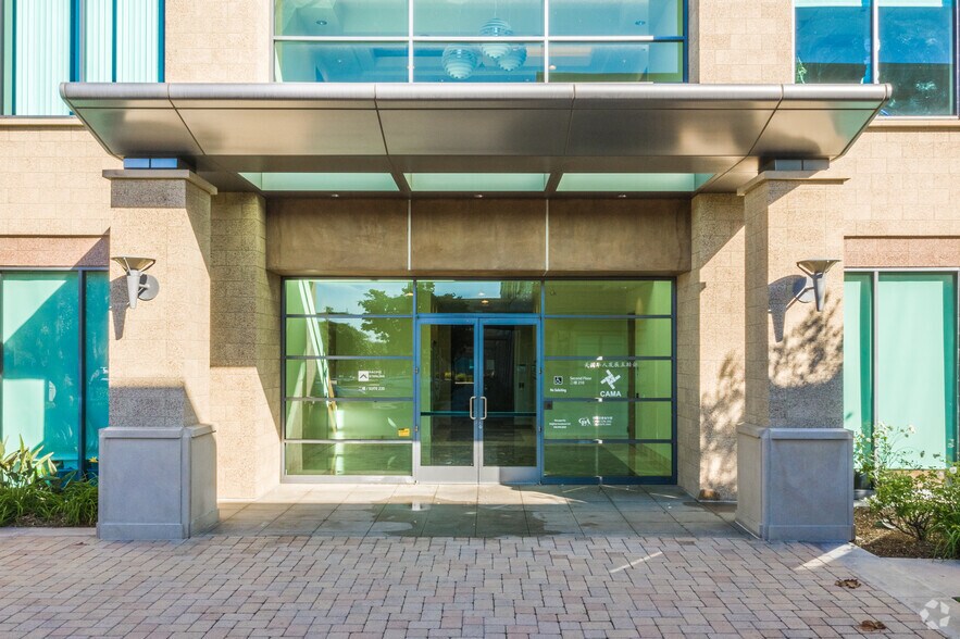 More Photos Of 980 Roosevelt Ave, Irvine Office For Lease