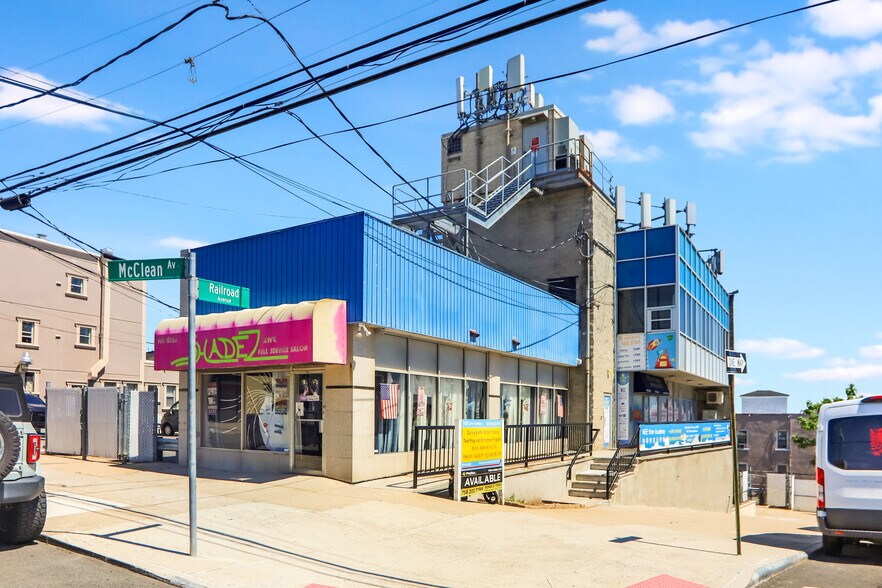 Primary Photo Of 114 McClean Ave, Staten Island Storefront For Lease