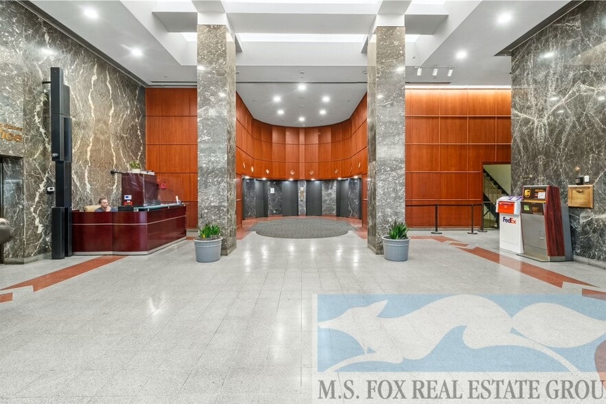 More Photos Of 100 S Broad St, Philadelphia Office For Lease