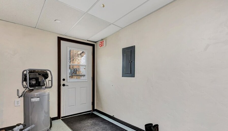 More Photos Of 114 E Main St, Weyauwega Storefront Retail Residential For Sale