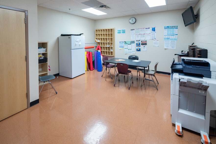 More Photos Of 2801 E Southern Ave, Phoenix Schools For Sale