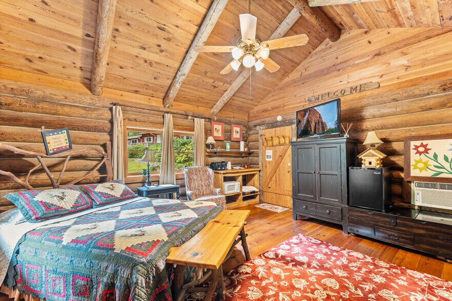 More Photos Of 15702 Highway 197 N, Clarkesville Hospitality For Sale