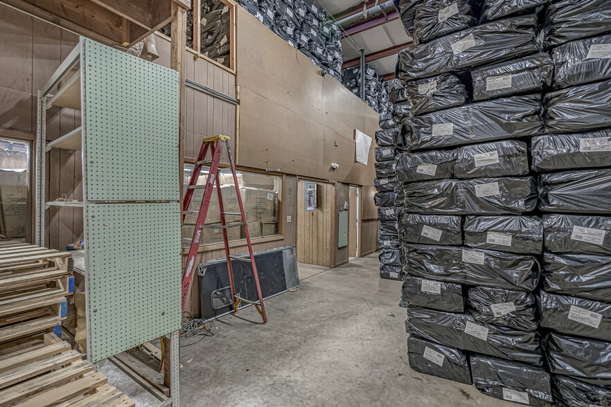 More Photos Of 1112 3rd Ave S, Myrtle Beach Warehouse For Lease