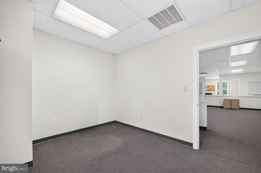 More Photos Of 7119 Salem Fields Blvd, Fredericksburg Office For Lease