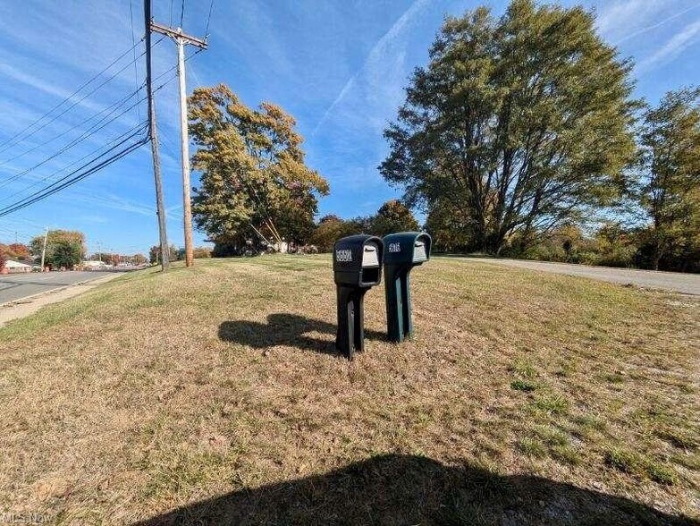 More Photos Of 5662 North Ridge Rd, Madison Storefront Retail Office For Sale