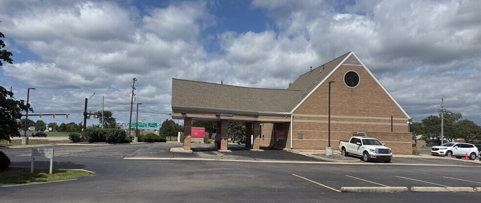 Primary Photo Of 40950 Van Dyke Ave, Sterling Heights Bank For Sale