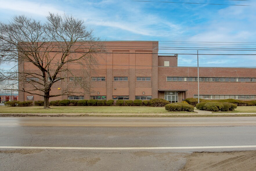 More Photos Of 600-740 Marion Rd, Columbus Warehouse For Lease