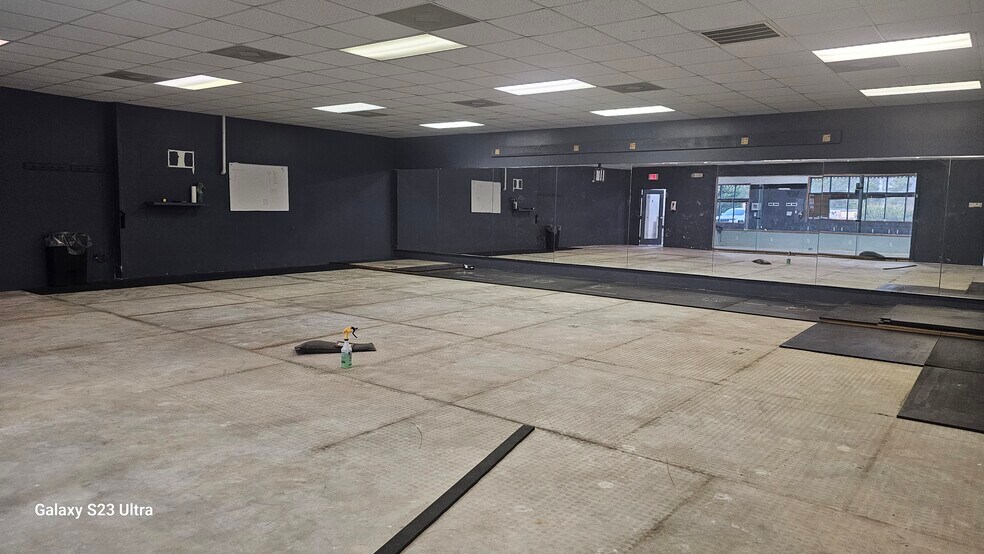 More Photos Of 7415-7425 Lee Davis Rd, Mechanicsville Medical For Lease