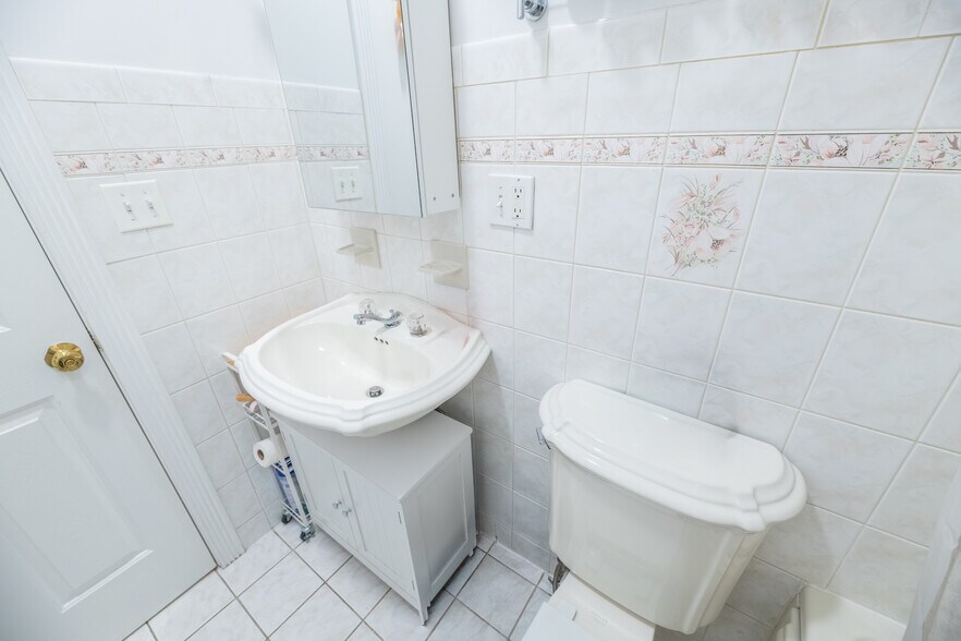 More Photos Of 600 Grand St, Hoboken Office Residential For Sale