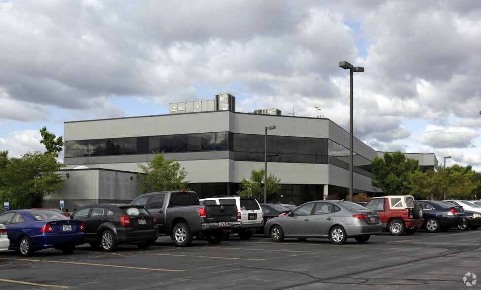 More Photos Of 1065 W LeVoy Dr, Taylorsville Office For Sale