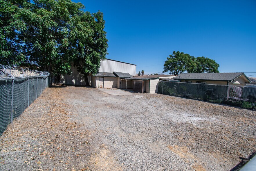 More Photos Of 5720 Preston Ave, Livermore Flex For Sale