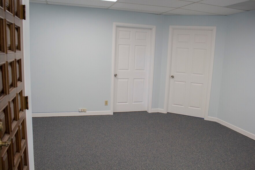 More Photos Of 15052 Springdale St, Huntington Beach Medical For Lease