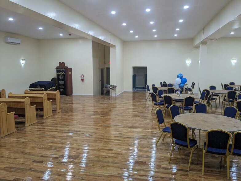 More Photos Of 2261-2269 Bragg St, Brooklyn Schools For Sale