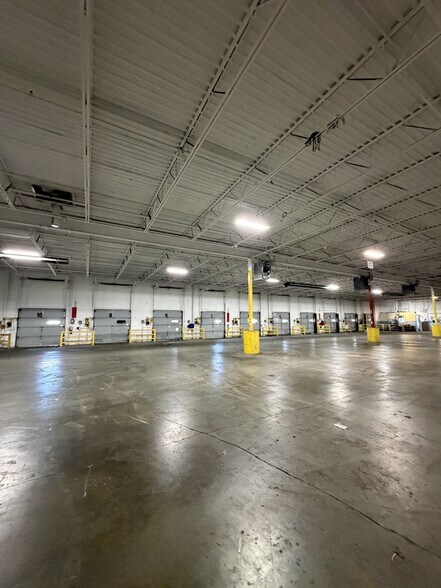 More Photos Of 330 Turner St, Attleboro Manufacturing For Lease