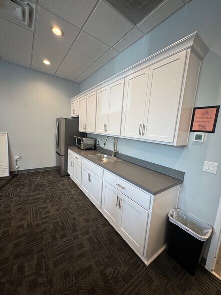 More Photos Of 11235 N St. Johns Industrial Pky, Jacksonville Warehouse For Lease