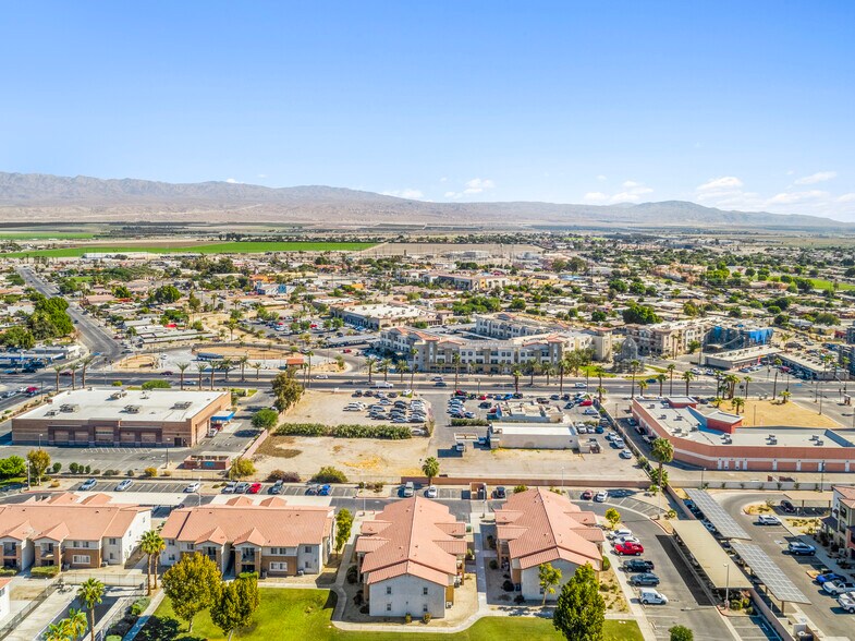 More Photos Of 51229 Cesar Chavez St, Coachella General Retail For Sale