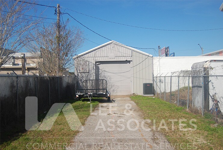 More Photos Of 13066 W Colonial Dr, Winter Garden Warehouse For Lease