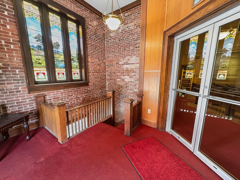 More Photos Of 537 S Maple St, French Lick Religious Facility For Sale