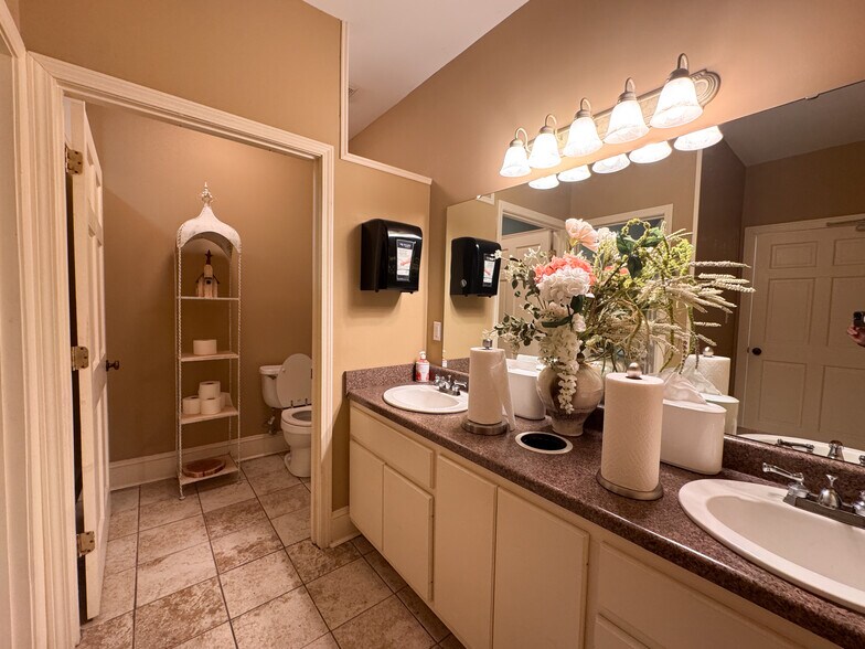 More Photos Of 218 Frostland Dr, Water Valley Religious Facility For Sale