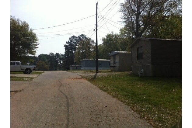 More Photos Of 466 N Leard St, Hartwell Manufactured Housing Mobile Home Park For Sale