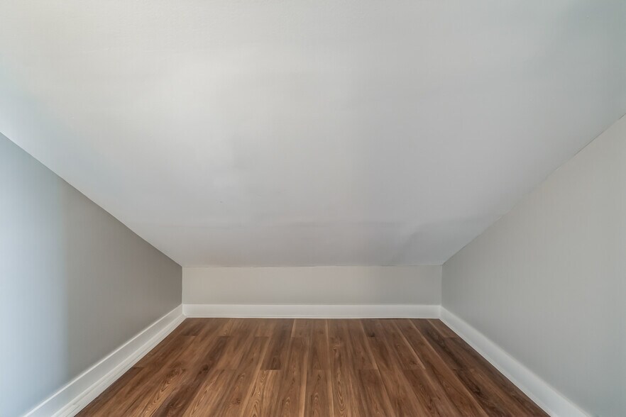 More Photos Of 2952-2954 Dekalb Pike, East Norriton Township Apartments For Sale