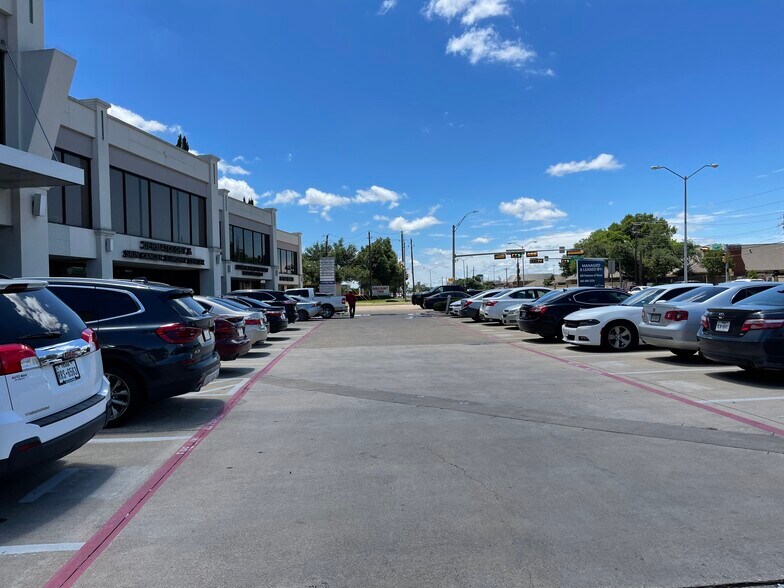 More Photos Of 4222 Trinity Mills Rd, Dallas Medical For Lease