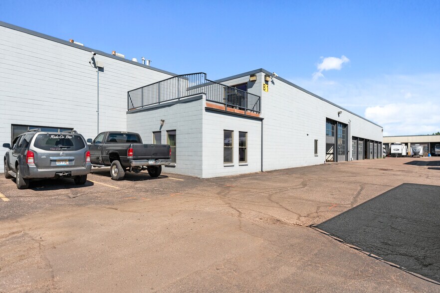 More Photos Of 3204-3208 E Platte Ave, Colorado Springs Auto Dealership For Sale