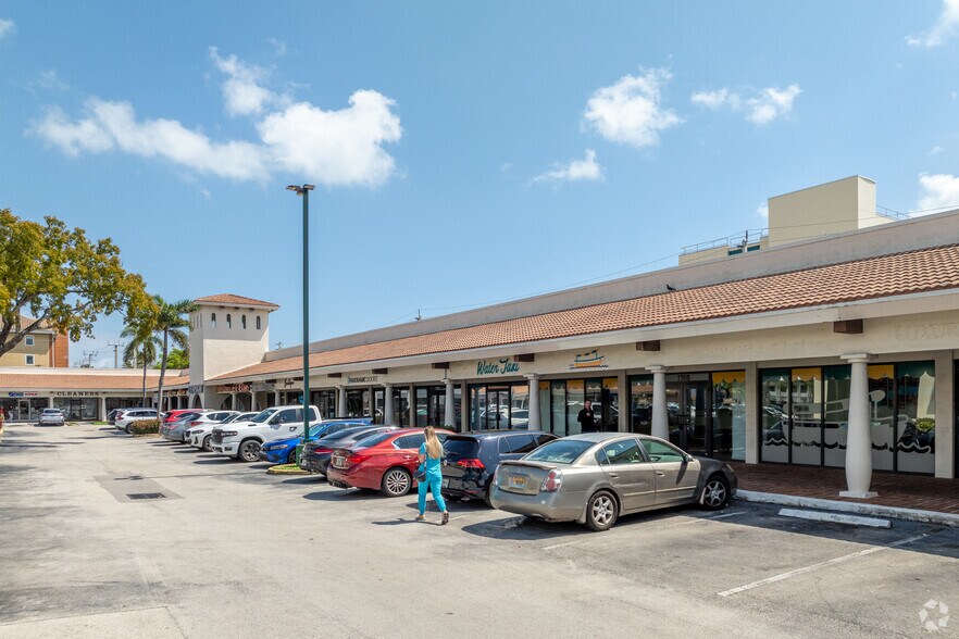 More Photos Of 1300-1430 SE 17th St, Fort Lauderdale Unknown For Lease