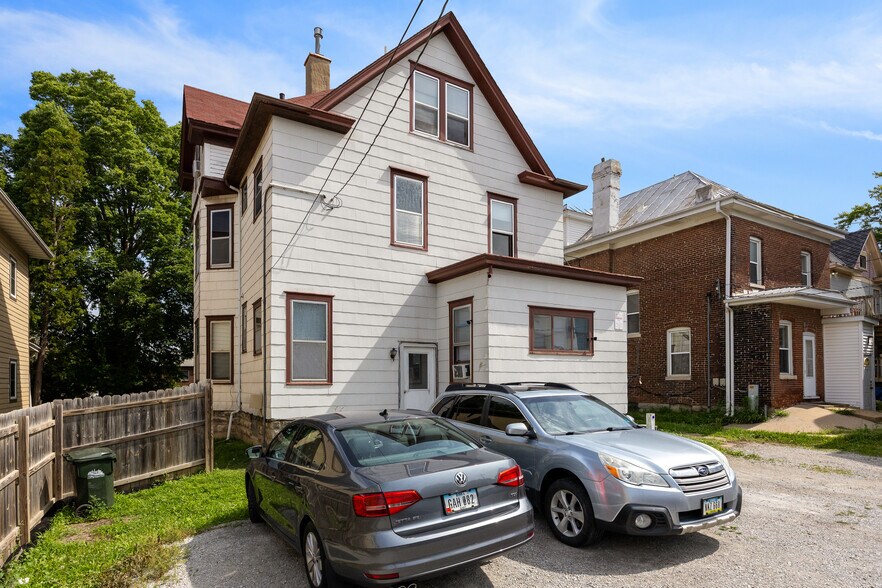 More Photos Of 521 E College St, Iowa City Multifamily For Sale