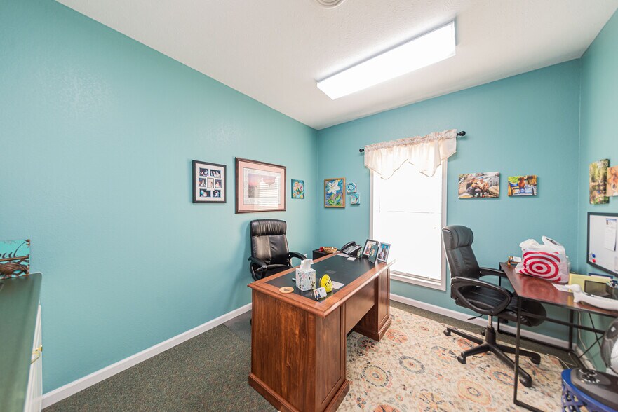 More Photos Of 2419 Broadway St, Mount Vernon Office For Sale