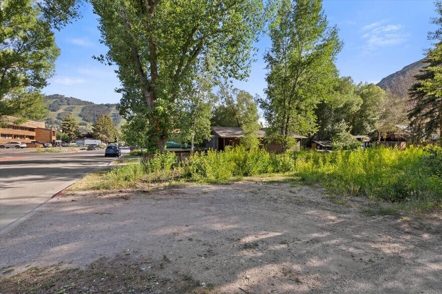 More Photos Of 415 N Glenwood St, Jackson Land For Sale