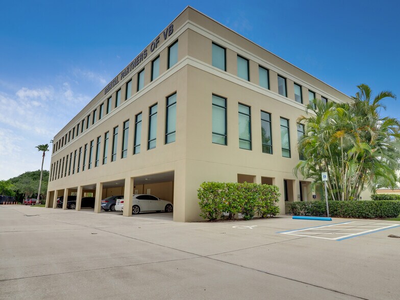 More Photos Of 3755 7th Ter, Vero Beach Medical For Lease