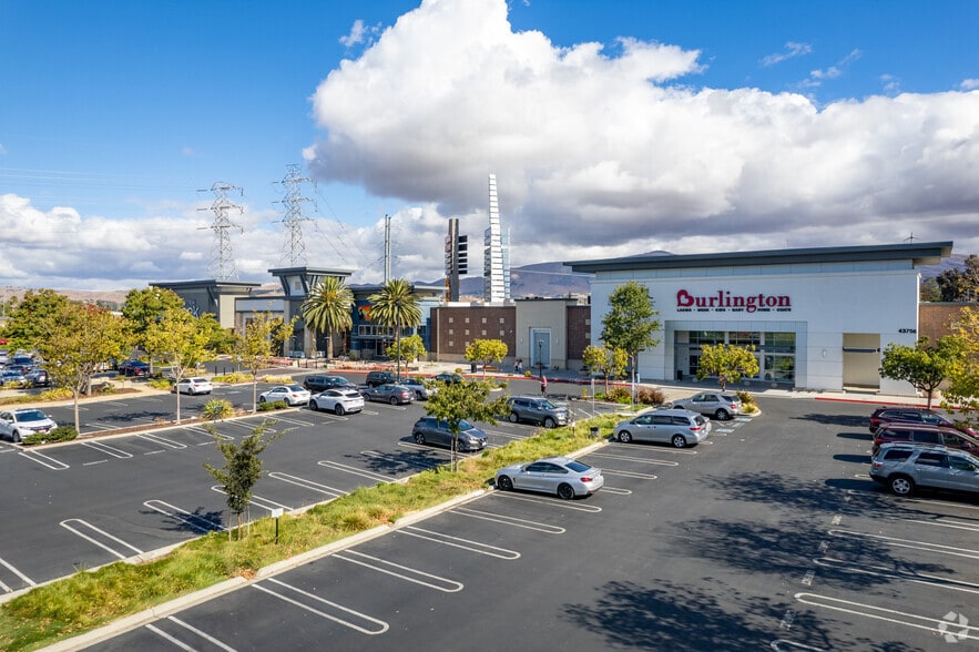 More Photos Of 43330-43612 Pacific Commons Blvd, Fremont Unknown For Lease