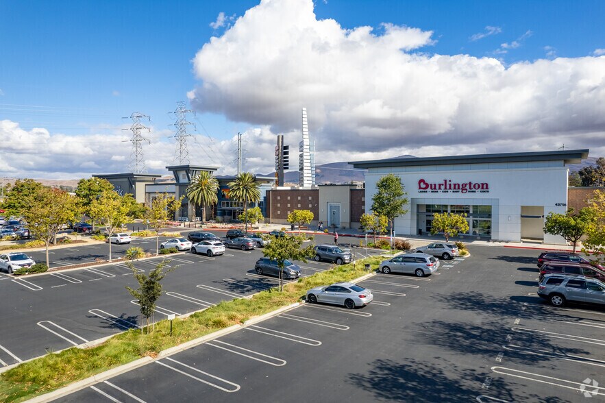 More Photos Of 43330-43612 Pacific Commons Blvd, Fremont Unknown For Lease