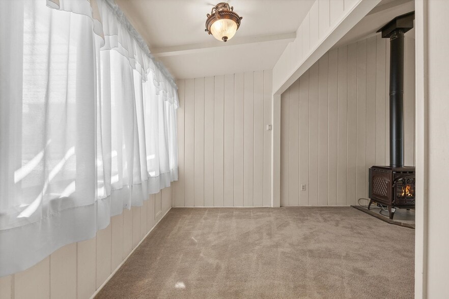 More Photos Of 16 Tobias St, Kernville Storefront Retail Residential For Sale