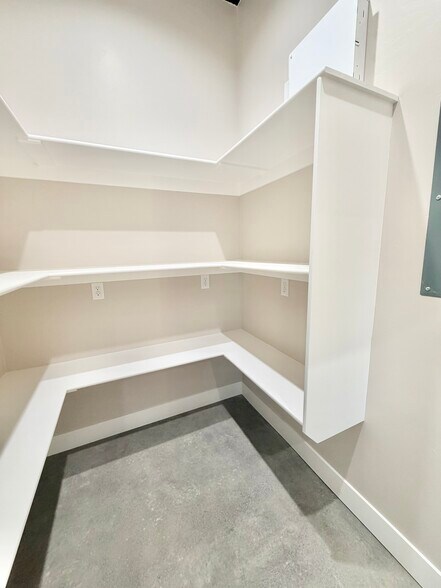 More Photos Of 354 Main St, Ririe General Retail For Lease