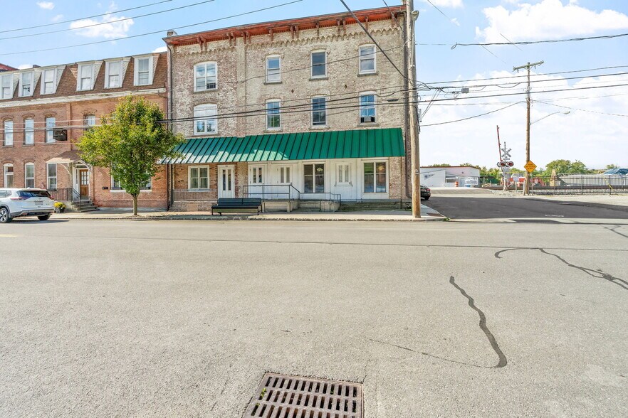 More Photos Of 98 S Main St, Castleton On Hudson Multifamily For Sale