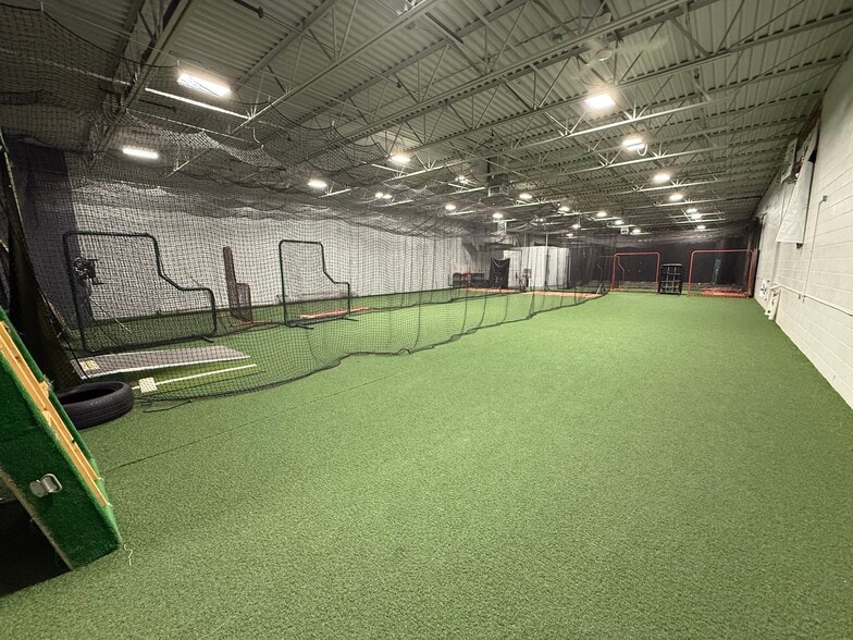 More Photos Of 4726 6 Mile Rd, Racine Sports And Entertainment For Sale