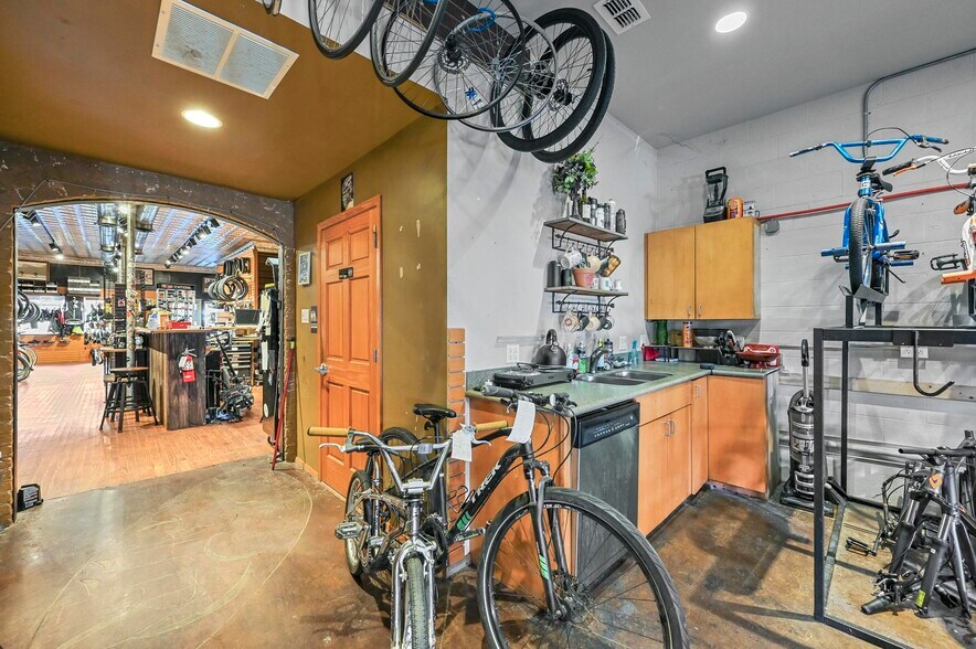 More Photos Of 130 N Main St, Mansfield Storefront Retail Office For Sale