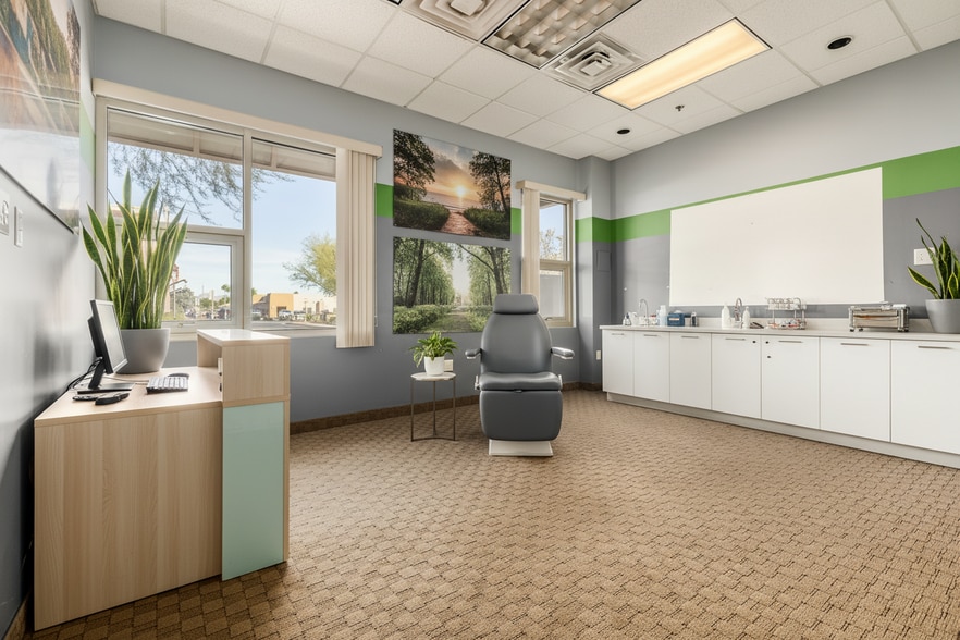 More Photos Of 5425 E Bell Rd, Scottsdale Medical For Lease