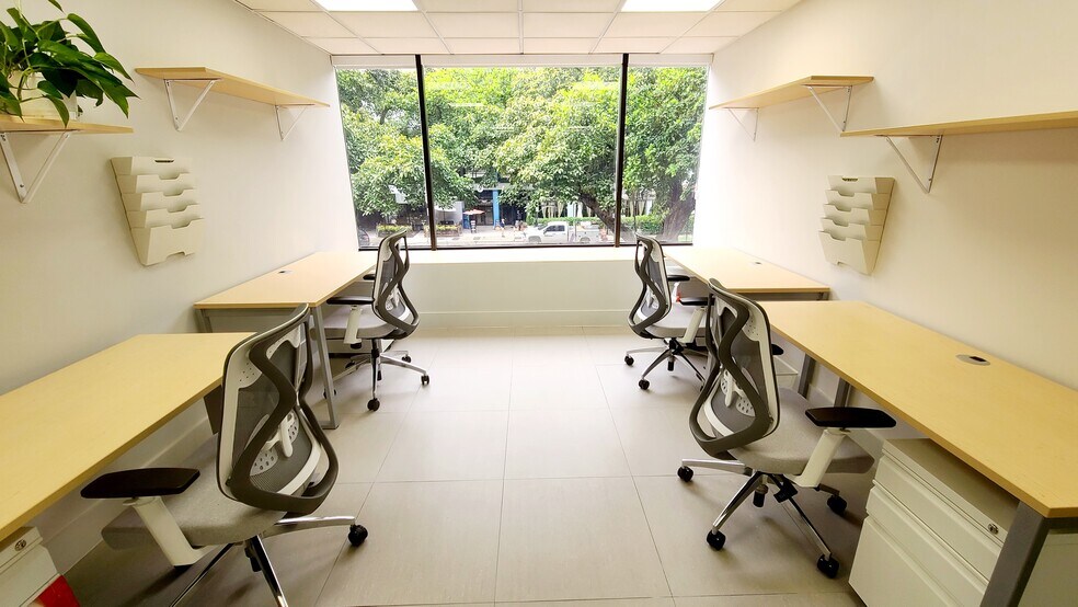 More Photos Of 2100 Coral Way, Miami Office For Lease