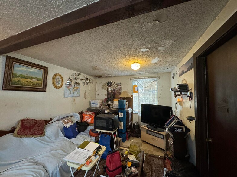 More Photos Of 428 Runnels Ave, San Antonio Office For Sale