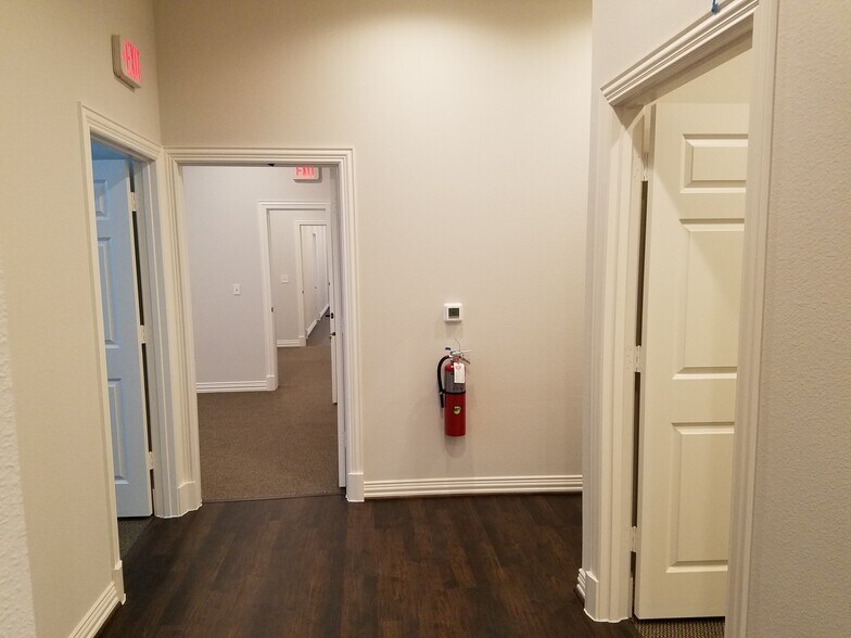 More Photos Of 8668 John Hickman Pky, Frisco Medical For Lease