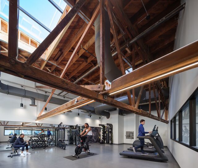 More Photos Of 6401 Hollis St, Emeryville Research And Development For Lease