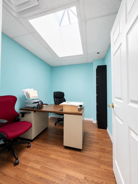 More Photos Of 101 Avenue U, Brooklyn Storefront Retail Residential For Lease