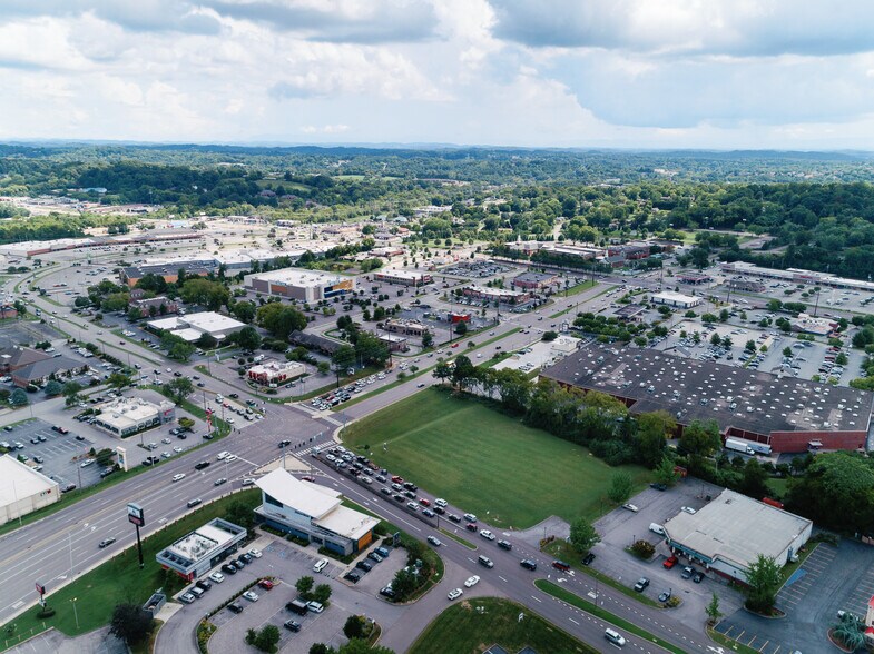 More Photos Of 303 N Peters Rd, Knoxville Land For Sale