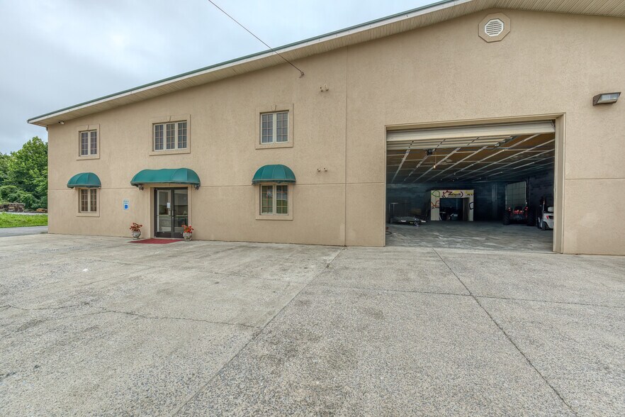 More Photos Of 3545 W Market St, Johnson City Industrial For Sale
