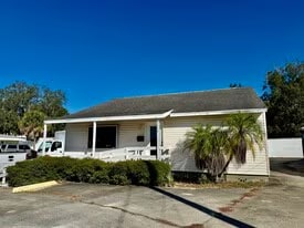 More Photos Of 2914 Kenilworth Blvd, Sebring Unknown For Lease