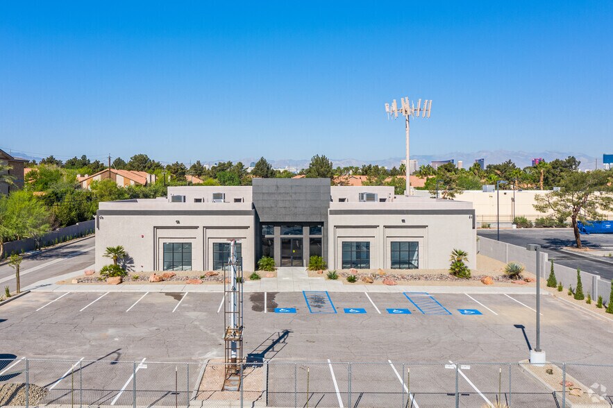 More Photos Of 4187 S Pecos Rd, Las Vegas Medical For Sale